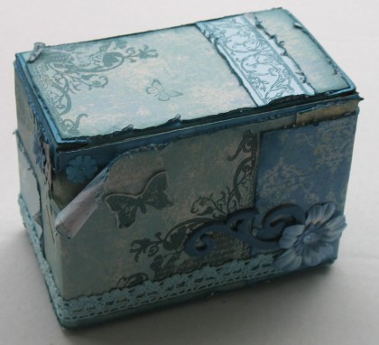Blu pudełko